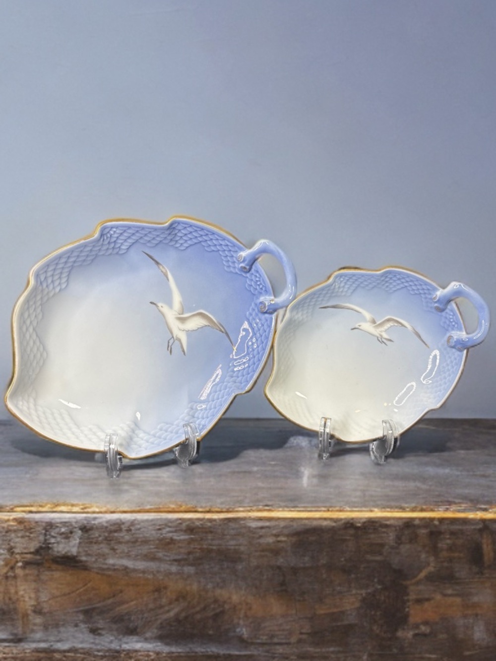 Bing & Grøndahl "Seagull" pattern serving dishes. 2 small dishes